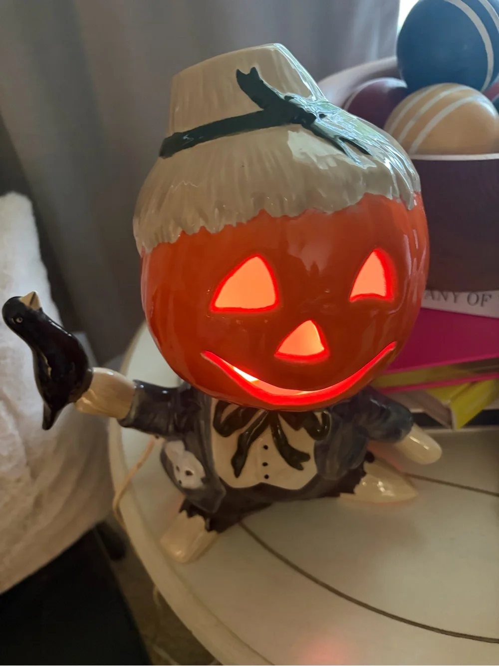 Vintage ceramic scarecrow pumpkin man lights up